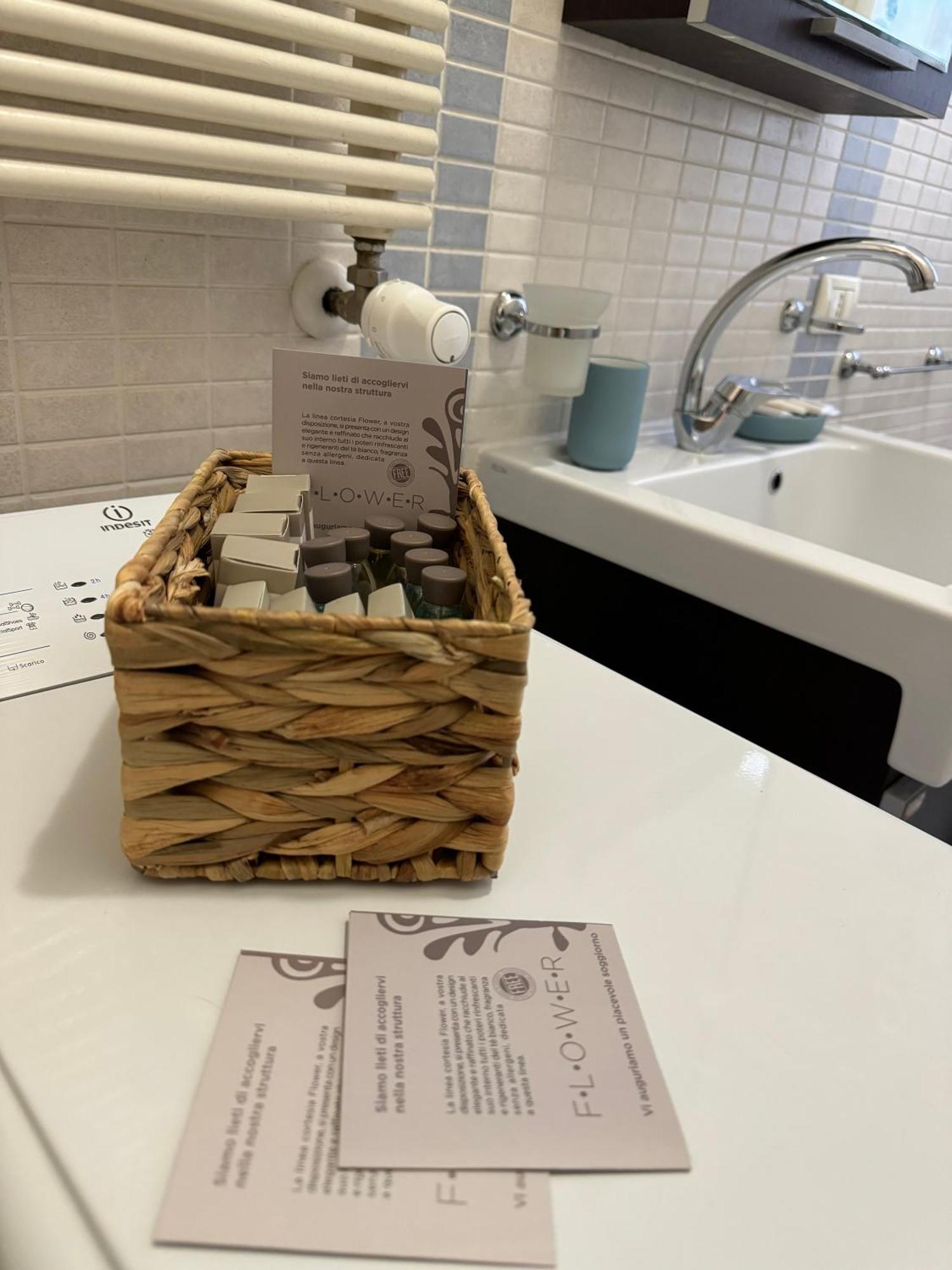 Dora Apartment ローマ エクステリア 写真